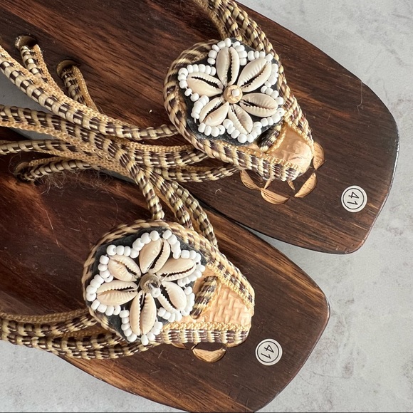 Seashells Carved Wooden Art Japanese Inspired Geta Sandal  41 - Picture 11 of 13